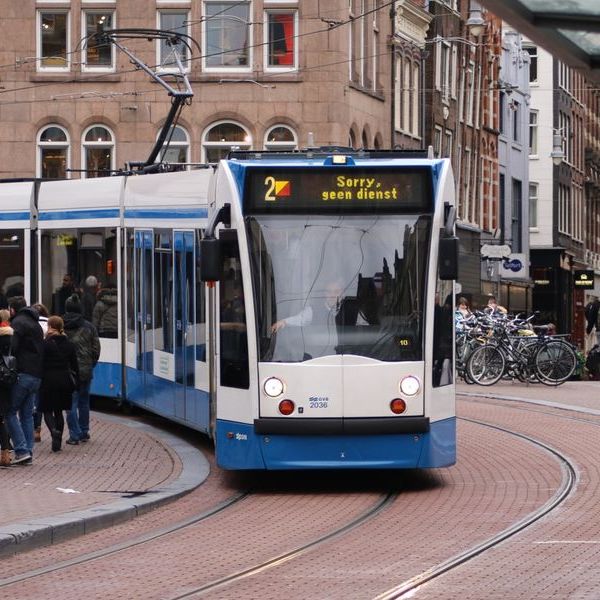 tram.jpg