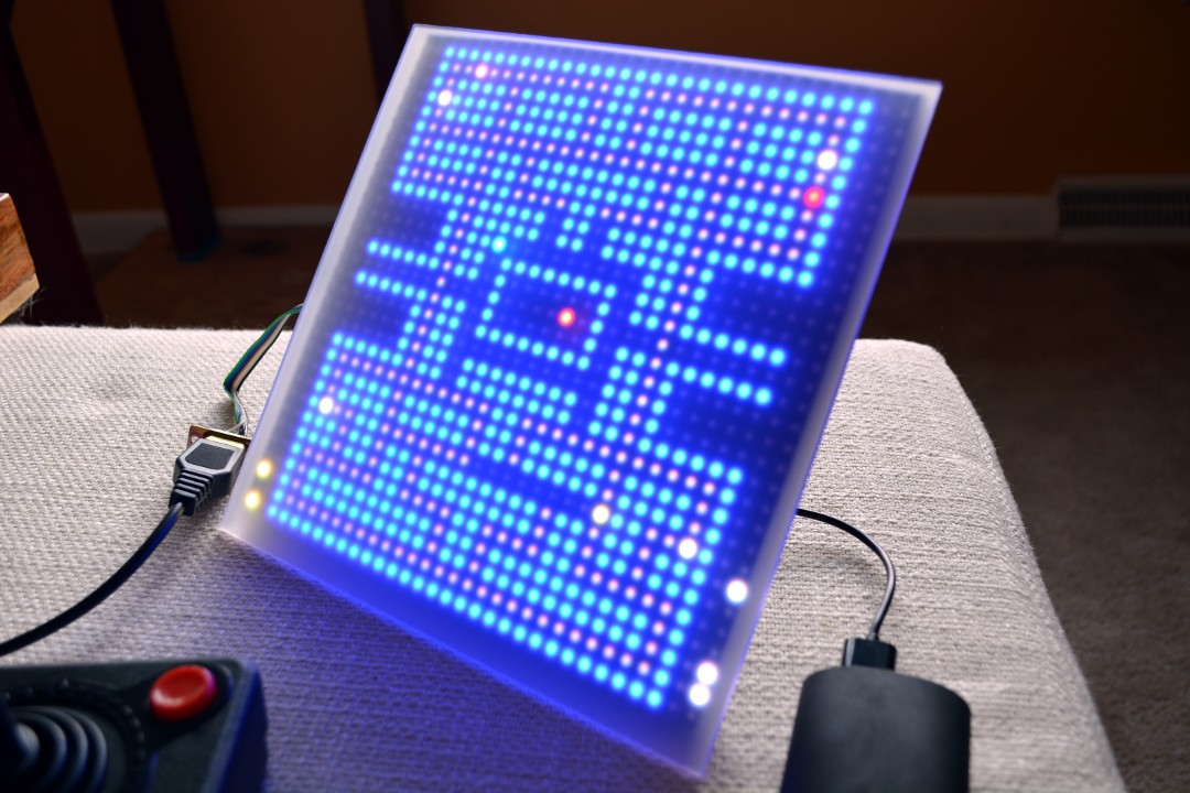 Smartmatrix playing 1-Pixel-Pacman