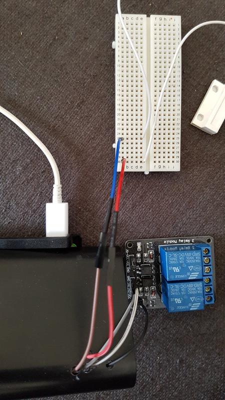 Breadboard with magnetic switch wiring